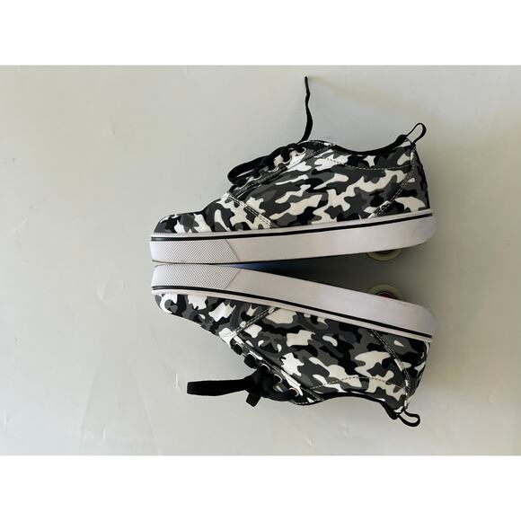 Heelys Camo Print Skate Shoes Youth Boys Girls Youth Size 5 Black White - Picture 8 of 13